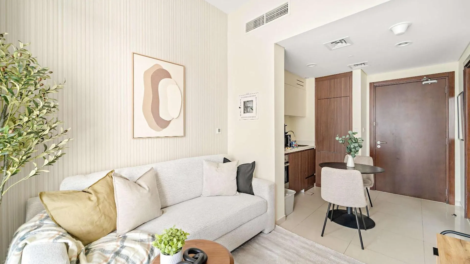 Apartment Silkhaus Stylish 1Bdr In Vera Tower Nearby Canal Dubai United Arab Emirates
